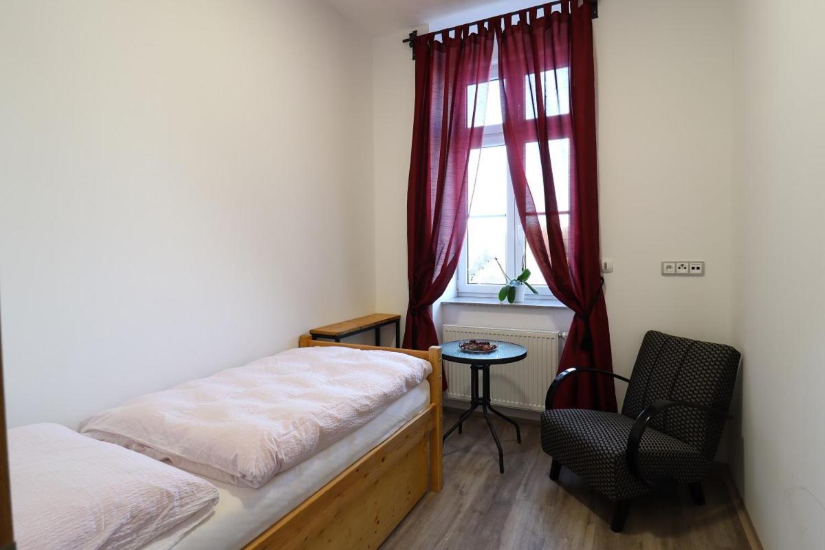 Penzion U Hlavacku Horažďovice Bagian luar foto